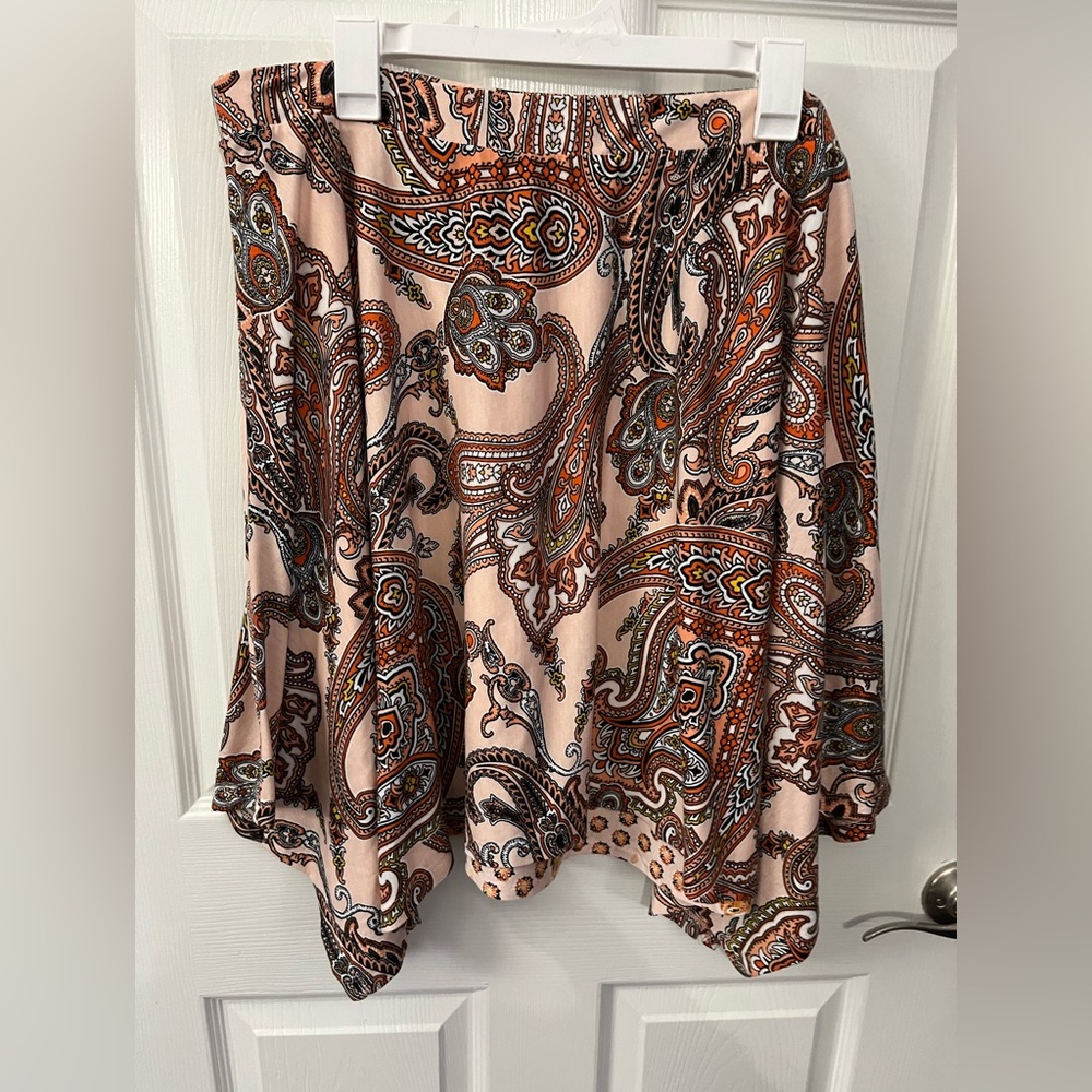 EST. 1946 paisley print size XL pull on skirt
